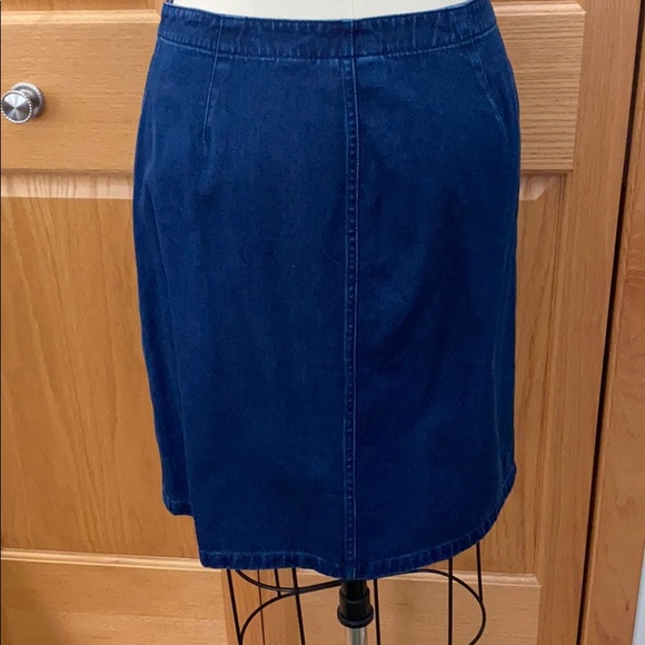 Liz Claiborne Pencil Skirt - Picture 3 of 7